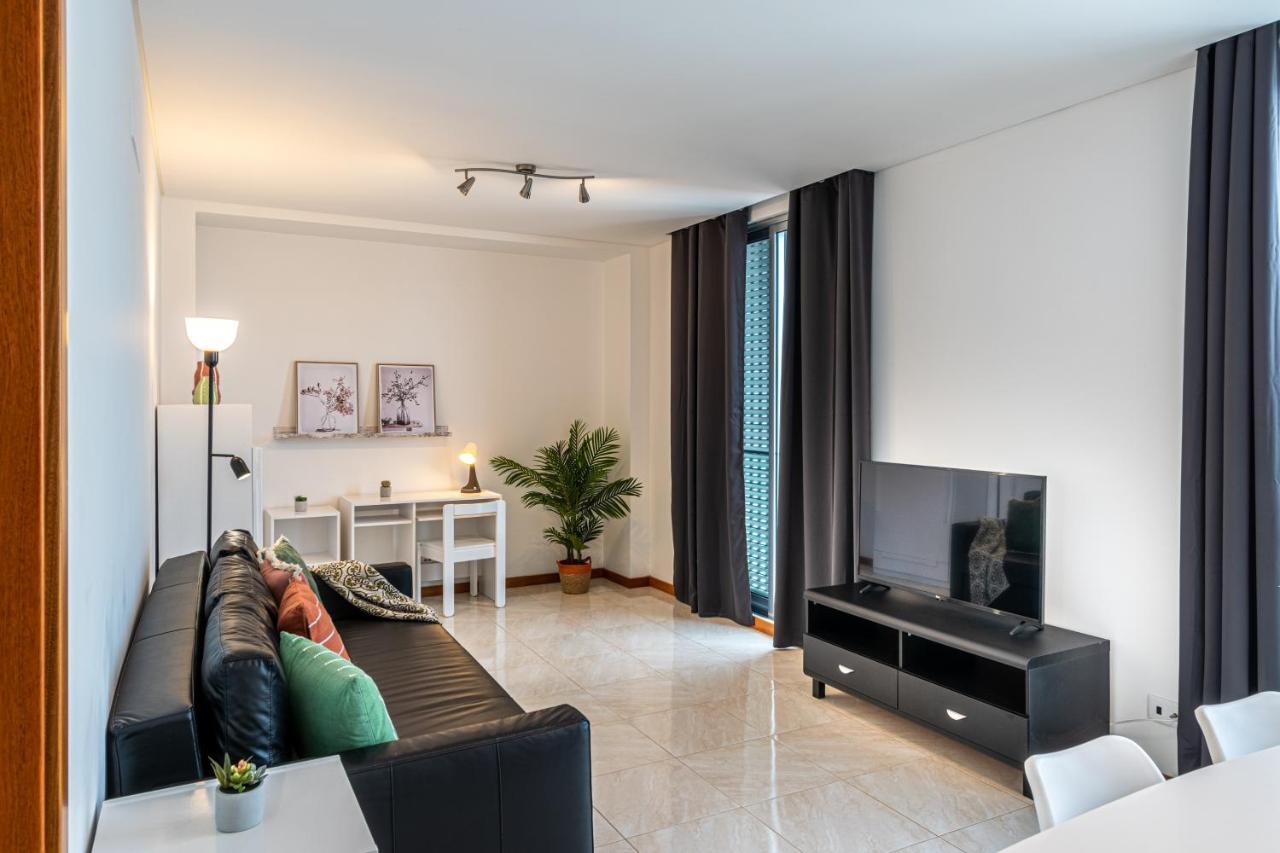 Atlantic Town 3 - Free Parking Apartment Ponta Delgada  Bagian luar foto